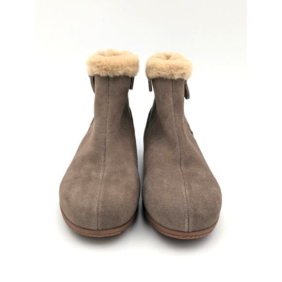 Soft Walk Helena Women's Faux Fur Ankle Boots Stone Suede Size US7 - Picture 3 of 10